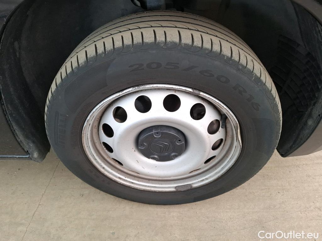  Citroen  Berlingo  Fourgon Club M 1000 1.5 BlueHDi 130CV BVA8 E6dT #69