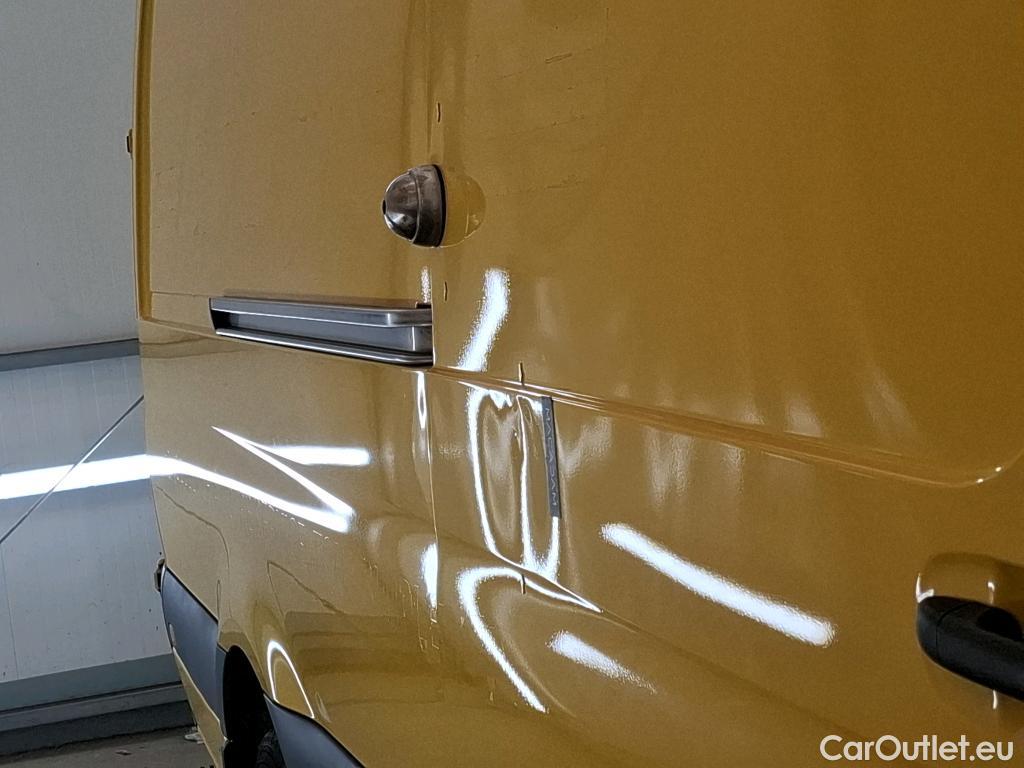  Mercedes  Sprinter MERCEDES-BENZ  / 2018 / 4P / Fourgon tôlé 315 FG 43 3,5t PRO Prop Léger #9