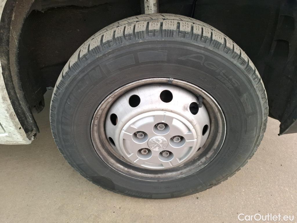  Peugeot  Boxer PEUGEOT  VU 4p Fourgon BLUEHDI 130 S&S PREMIUM 335 L3H2 #23