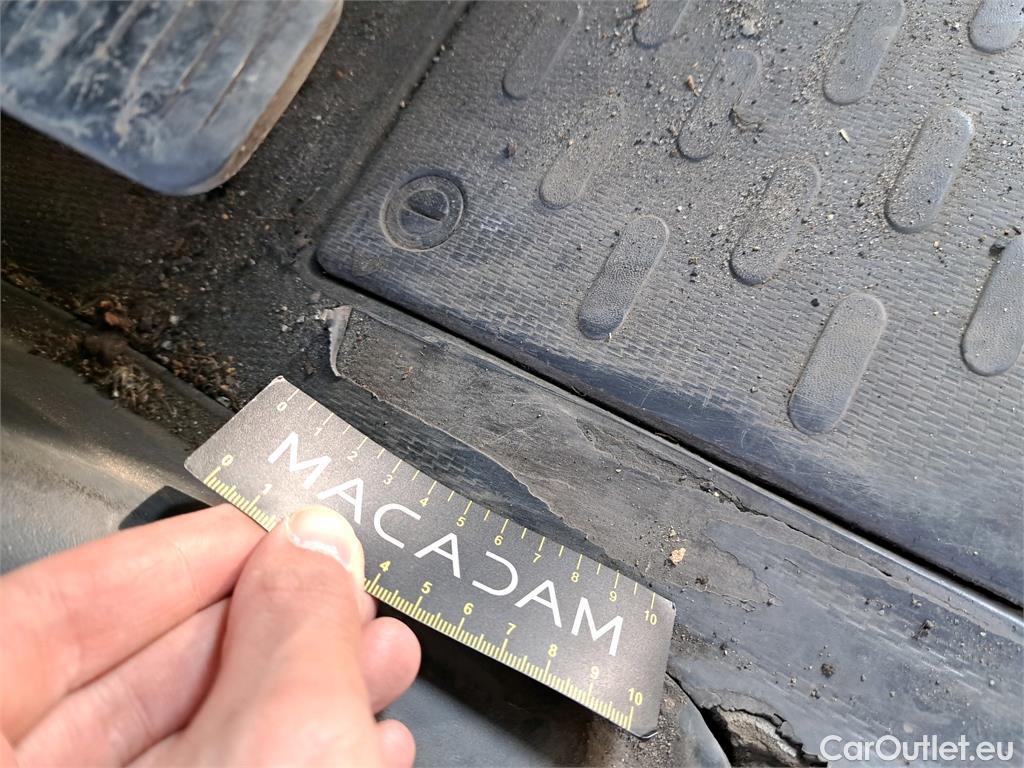  Fiat  Ducato FIAT  VU 4p Fourgon 3.0 M H2 2.3 Multijet 130 Pack Pro Nav #143