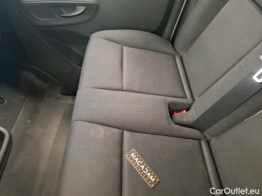  Mercedes  Sprinter MERCEDES-BENZ  / 2018 / 4P / Fourgon tôlé 314 CDI traction Emp 3924 3.5T #24