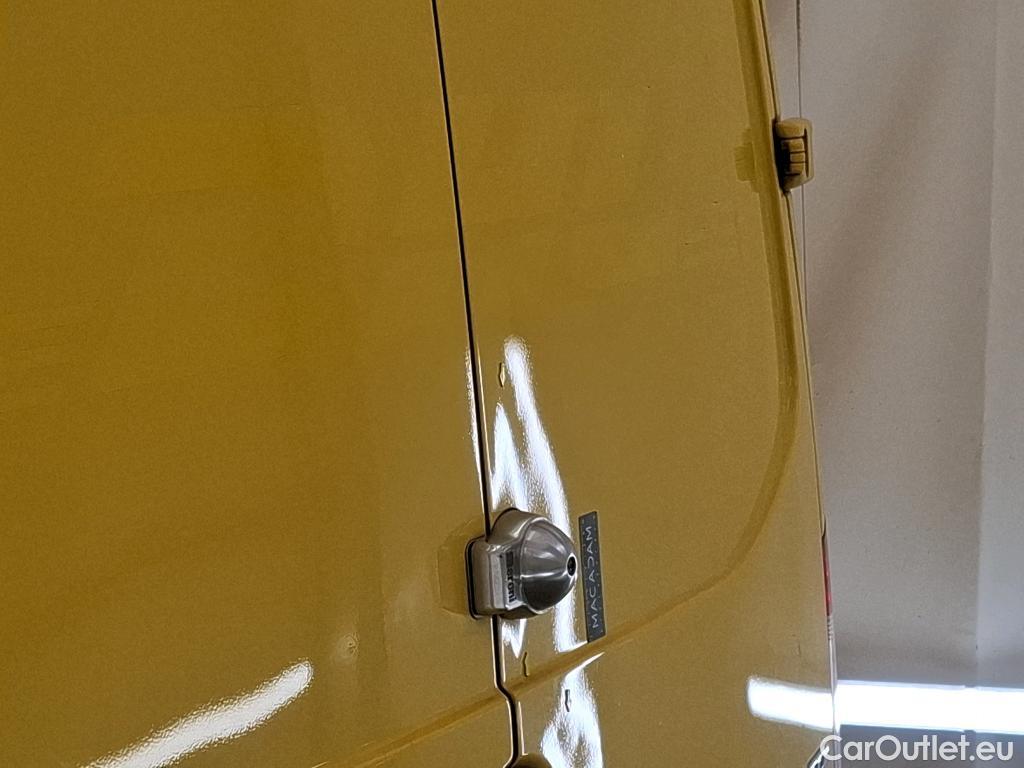  Mercedes  Sprinter MERCEDES-BENZ  / 2018 / 4P / Fourgon tôlé 315 FG 43 3,5t PRO Prop Léger #12