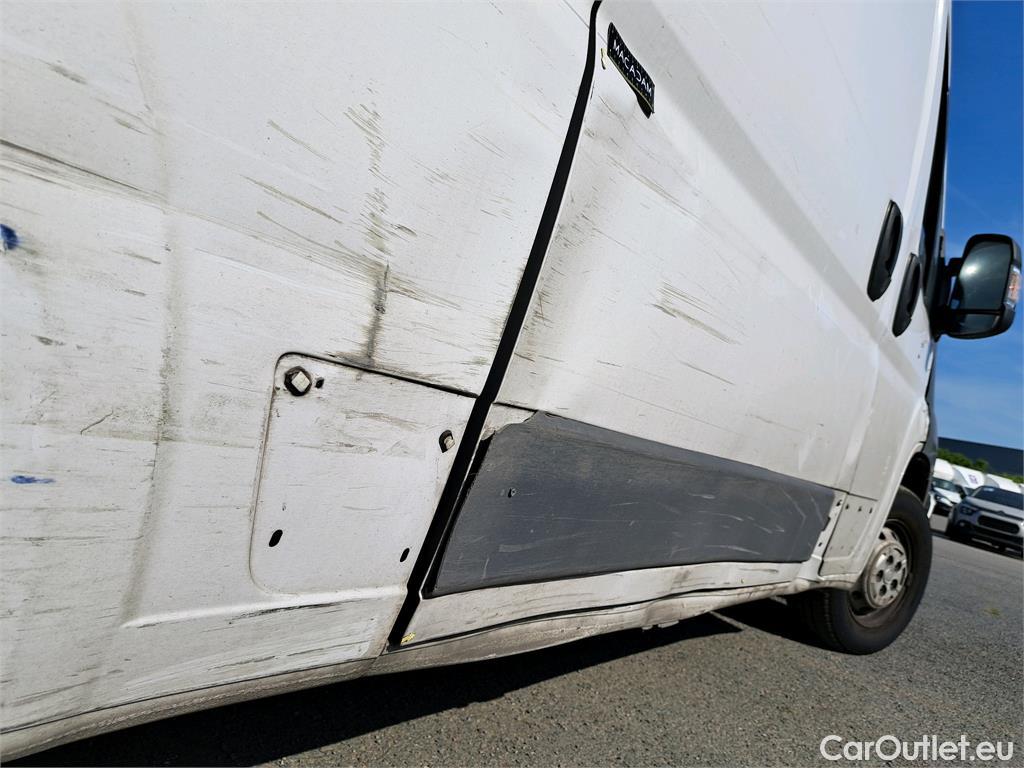  Fiat  Ducato FIAT  VU 4p Fourgon 3.0 M H2 2.3 Multijet 130 Pack Pro Nav #9