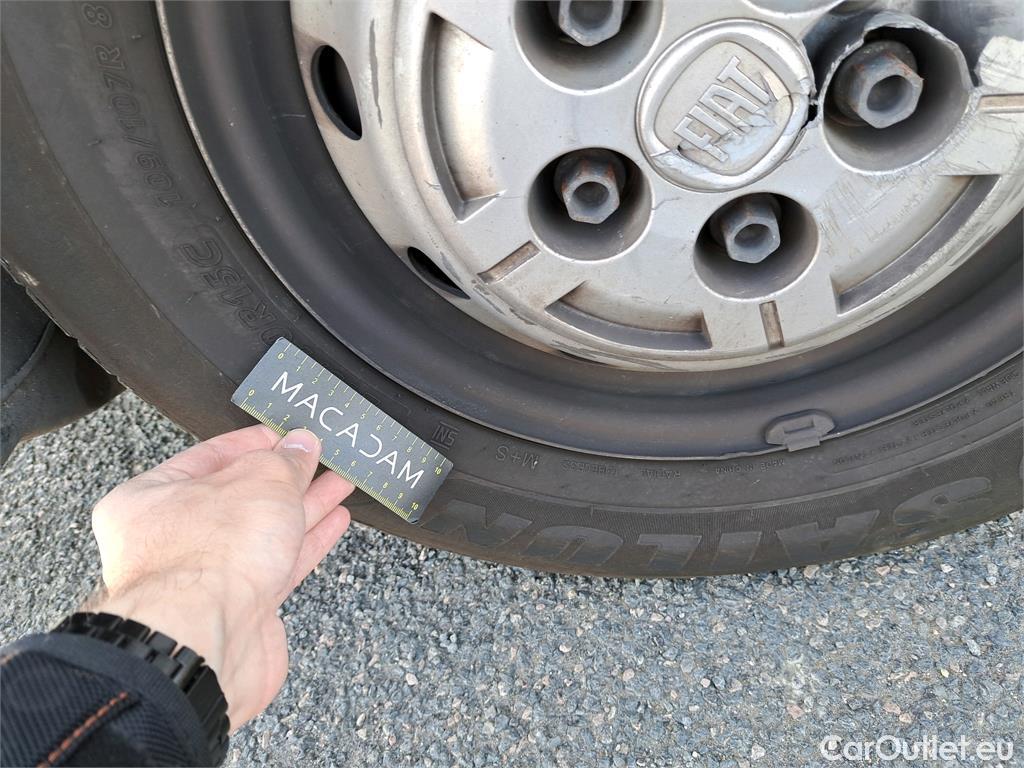  Fiat  Ducato FIAT  VU 4p Fourgon 3.0 M H2 2.3 Multijet 130 Pack Pro Nav #96