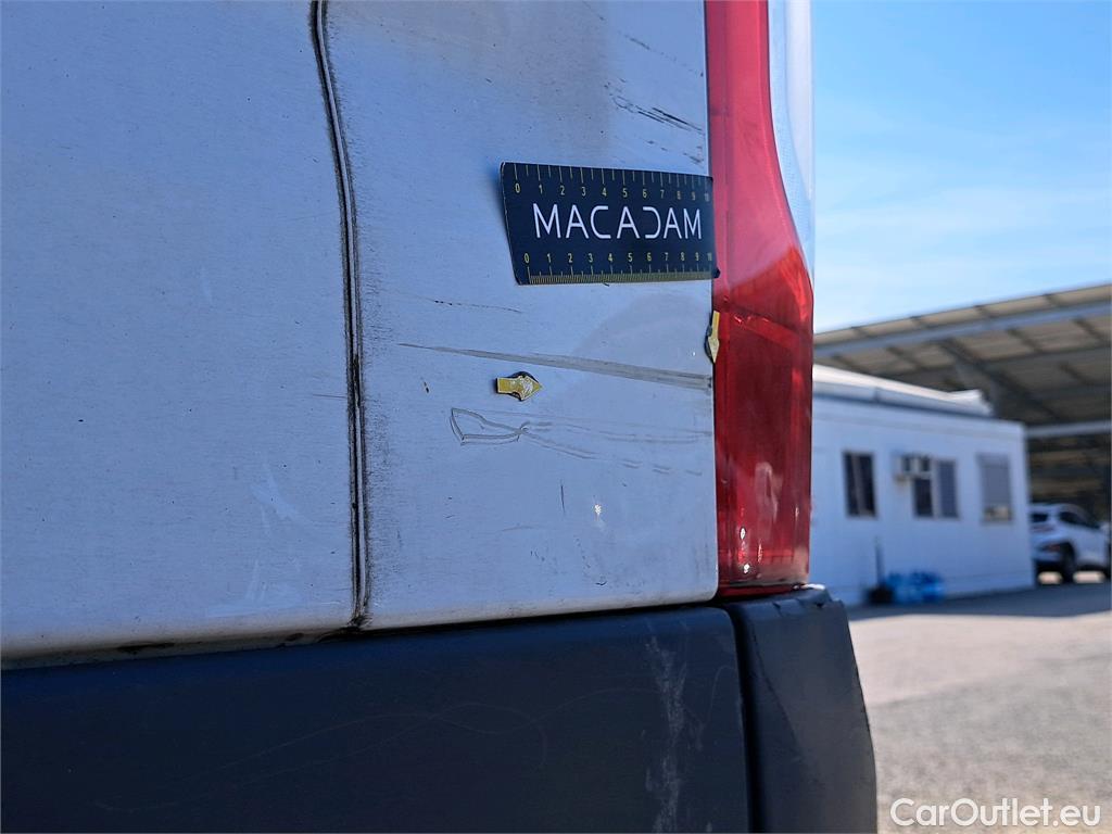  Fiat  Ducato FIAT  VU 4p Fourgon 3.0 M H2 2.3 Multijet 130 Pack Pro Nav #86