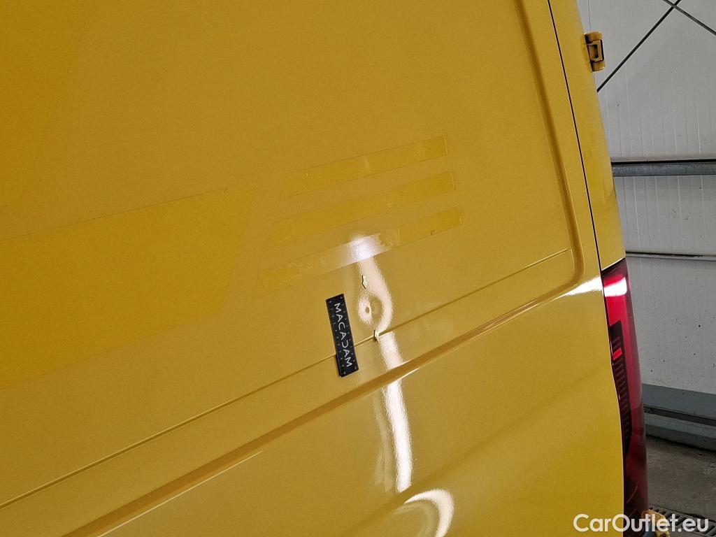  Mercedes  Sprinter MERCEDES-BENZ  / 2018 / 4P / Fourgon tôlé 315 FG 43 3,5t PRO Prop Léger #29