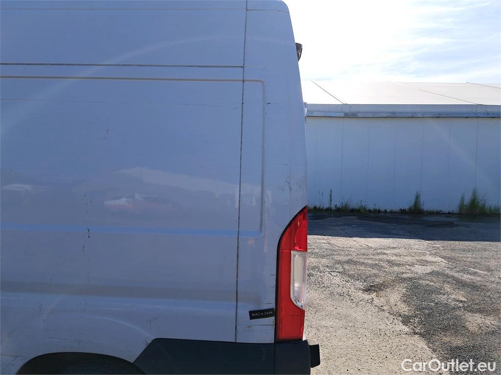  Fiat  Ducato FIAT  VU 4p Fourgon 3.0 M H2 2.3 Multijet 130 Pack Pro Nav #84