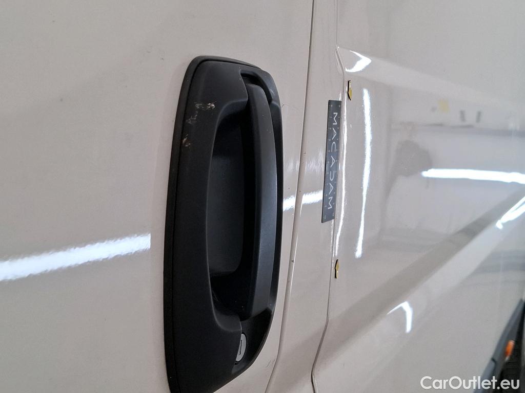  Peugeot  Boxer PEUGEOT  VU 4p Fourgon BLUEHDI 130 S&S PREMIUM 335 L3H2 #9