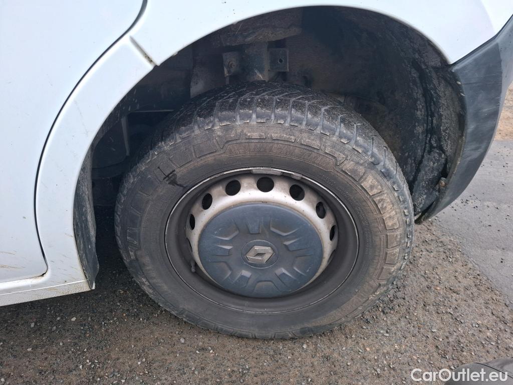  Renault  Master  Fourgon L2H2 3 5 Grand Confort dCi 130CV BVM6 E6 #32