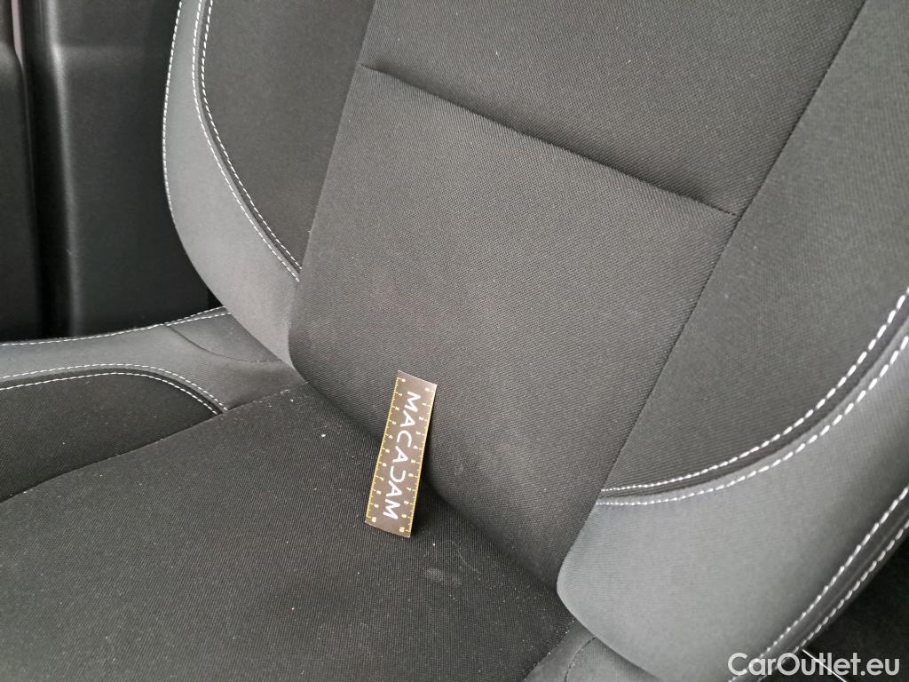  Renault  Clio RENAULT  Société VU 5p Berline Air Medianav dCi 90 - 18 #22