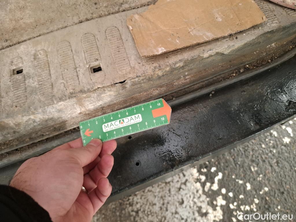  Renault  Master RENAULT  VU 4p Fourgon GD CONFORT 3500 L2H2 Energy dCi 125 #46