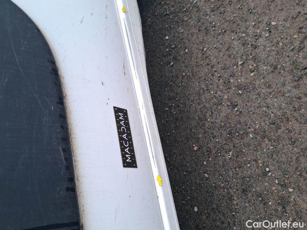  Renault  Master  Fourgon L2H2 3 5 Grand Confort dCi 130CV BVM6 E6 #47