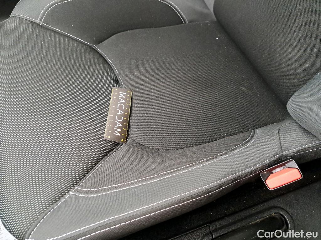  Renault  Clio RENAULT  Société VU 5p Berline Air Medianav dCi 90 - 18 #23