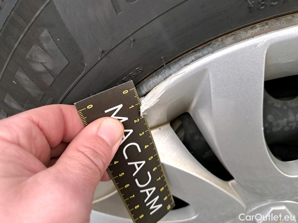  Renault  Clio RENAULT  Société VU 5p Berline Air Medianav dCi 90 - 18 #17