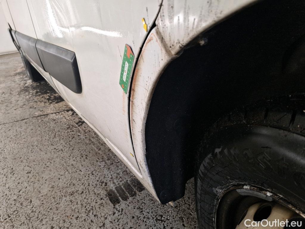  Renault  Master RENAULT  VU 4p Fourgon GD CONFORT 3500 L2H2 Energy dCi 125 #13