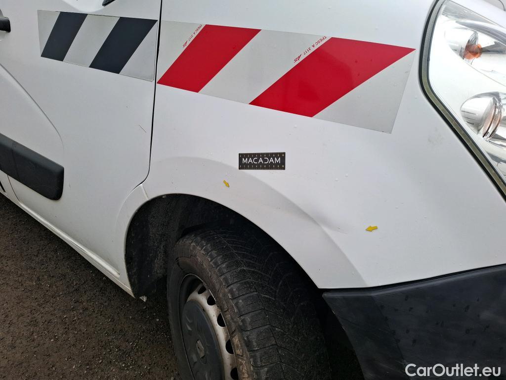  Renault  Master  Fourgon L2H2 3 5 Grand Confort dCi 130CV BVM6 E6 #24