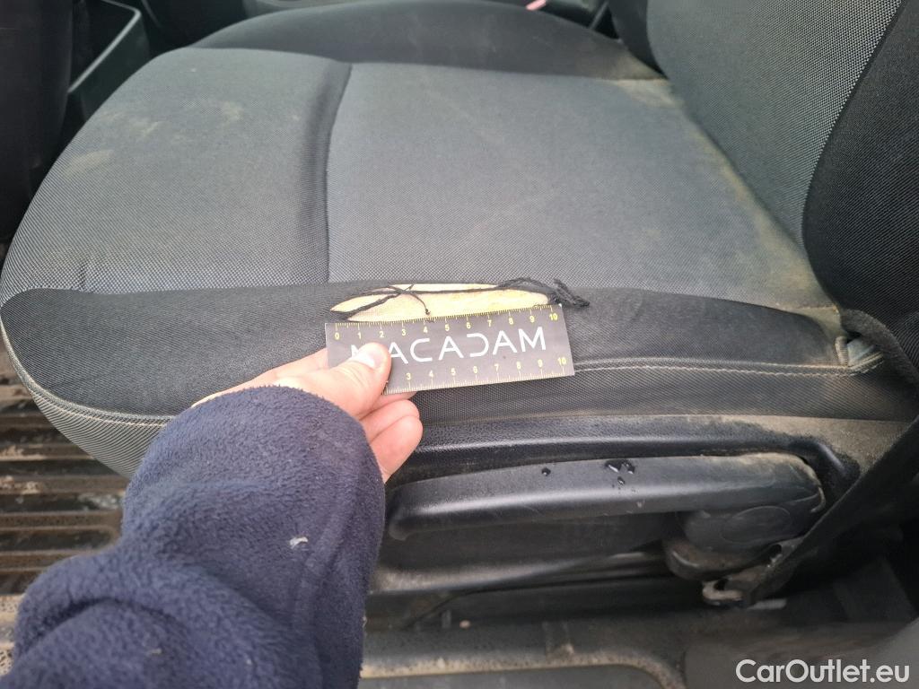  Renault  Master  III Fourgon L2H2 3 5 Grand Confort dCi 130CV BVM6 E6 #12