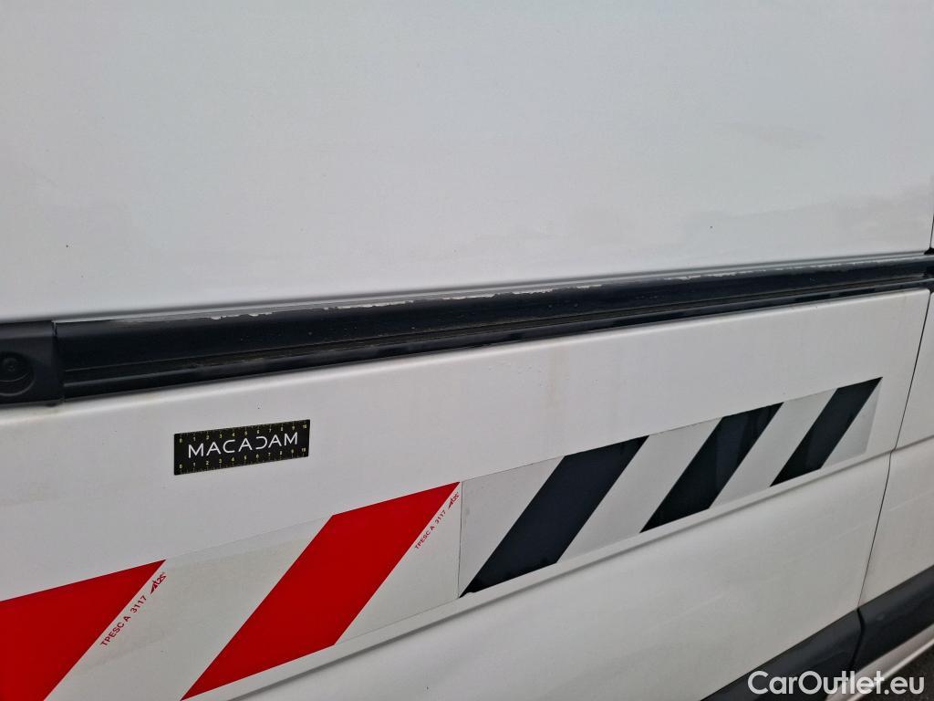  Renault  Master  III Fourgon L2H2 3 5 Grand Confort dCi 130CV BVM6 E6 #30