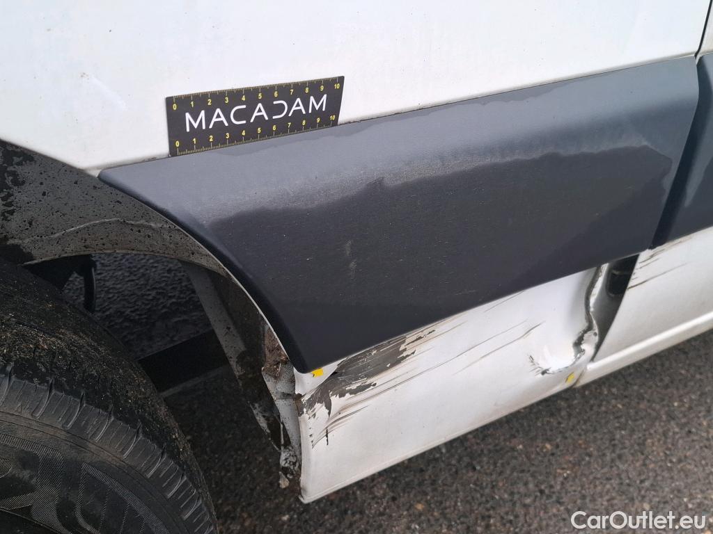  Renault  Master  III Fourgon L2H2 3 5 Grand Confort dCi 130CV BVM6 E6 #3