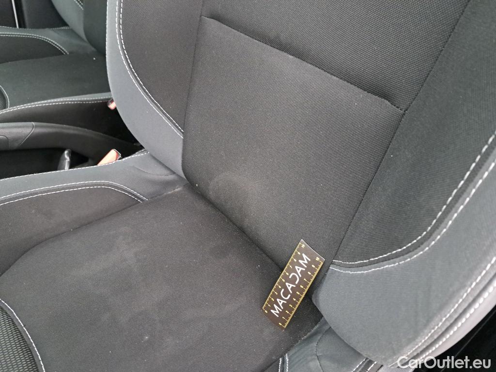  Renault  Clio RENAULT  Société VU 5p Berline Air Medianav dCi 90 - 18 #25