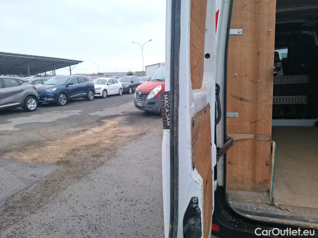  Renault  Master  III Fourgon L2H2 3 5 Grand Confort dCi 130CV BVM6 E6 #20