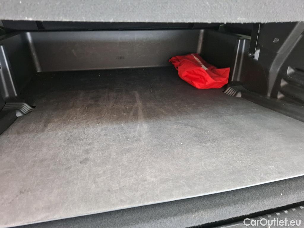  Renault  Captur  II Business 1.6 E-TECH Hybrid 145CV BVA6 E6d / TRANSFO VP/VF #12