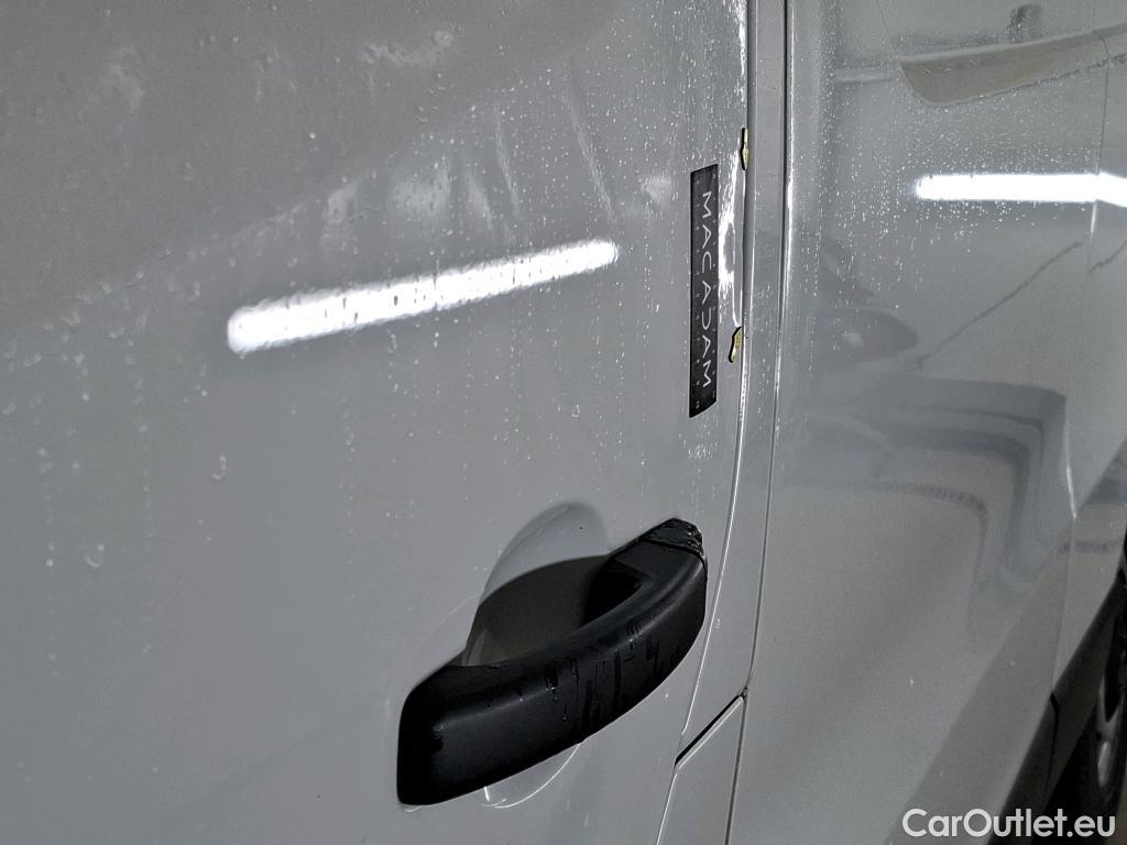  Renault  Trafic  III Fourgon L2H1 3T Confort 2.0 dCi 130CV BVM6 E6d #9