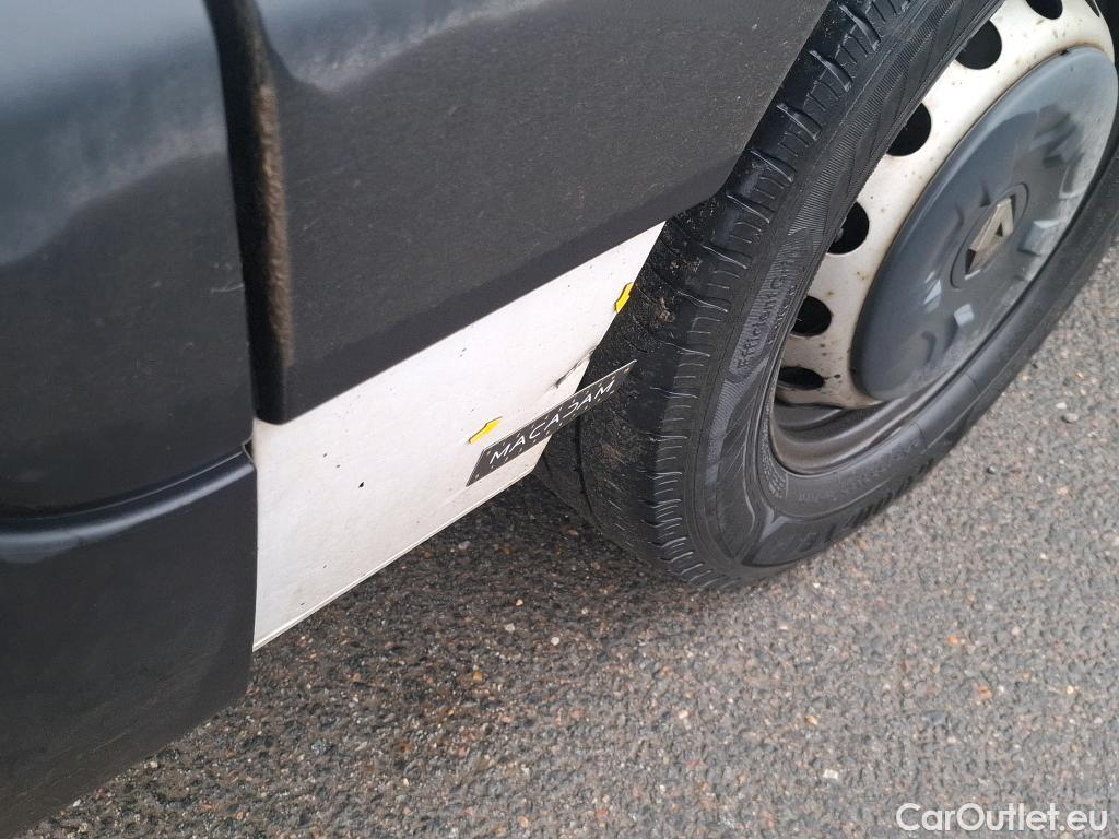  Renault  Master  III Fourgon L2H2 3 5 Grand Confort dCi 130CV BVM6 E6 #2