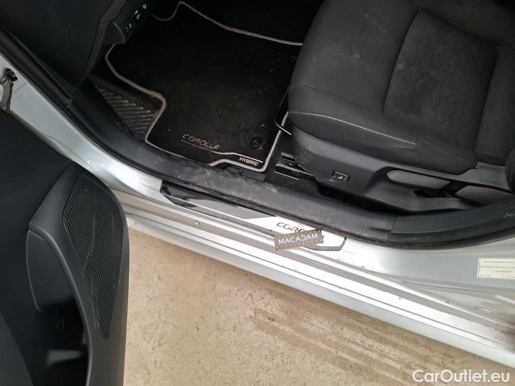  Toyota  Corolla TOYOTA  Touring Sports / 2018 / 5P / Break Hybride 122h Dynamic Business Stage Acad / TRANSFO VP VF #42