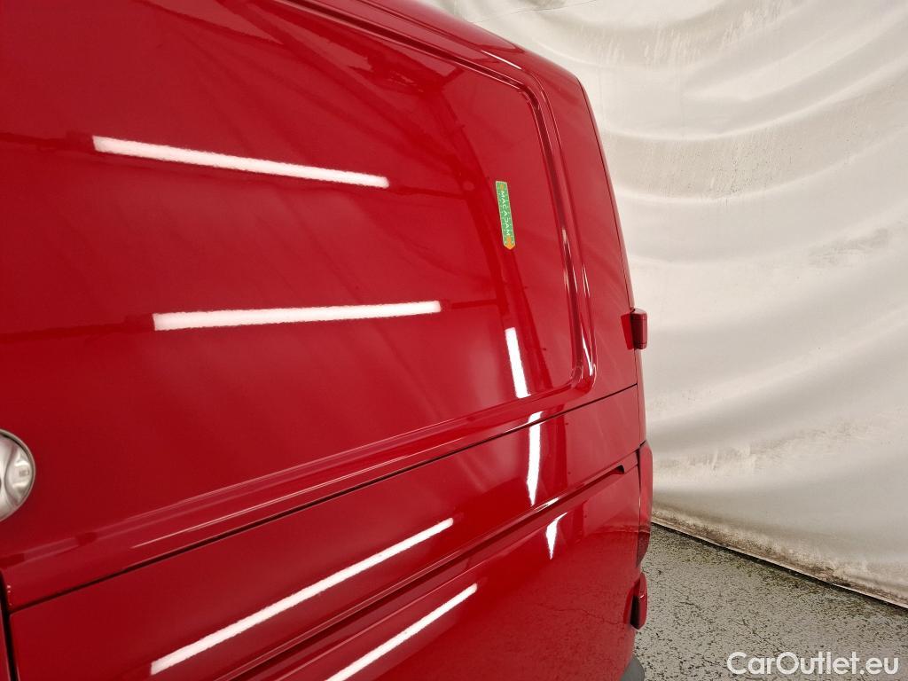  Volkswagen  Transporter VOLKSWAGEN  / 2019 / 4P / Fourgon tôlé 2.0 TDi 150 DSG7 L1H1 Business Line #6