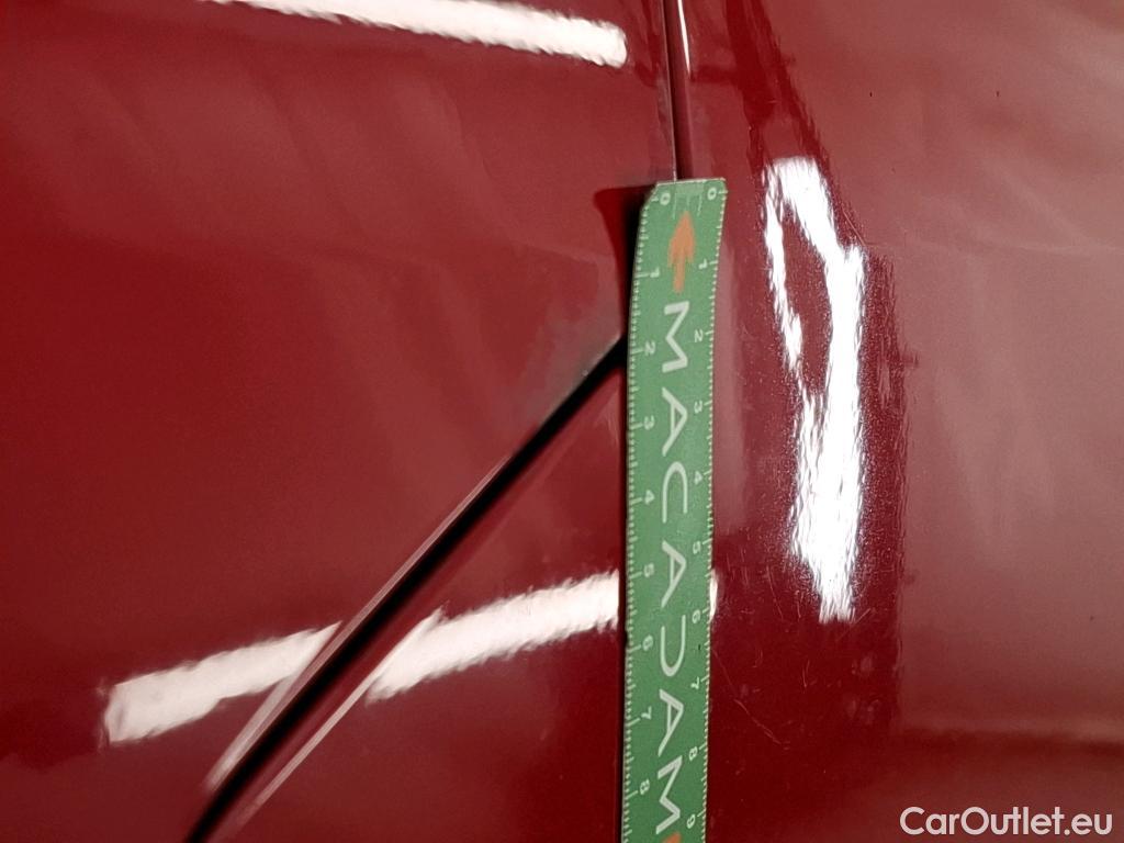  Volkswagen  Transporter VOLKSWAGEN  / 2019 / 4P / Fourgon tôlé 2.0 TDi 150 DSG7 L1H1 Business Line #16