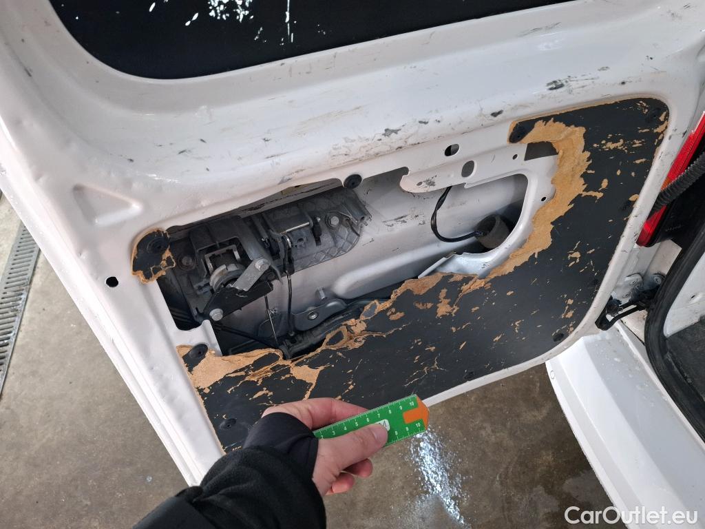  Volkswagen  Caddy VOLKSWAGEN  Van / 2015 / 4P / Fourgonnette 2.0 TDI 102 DSG6 Business Line Plus #25