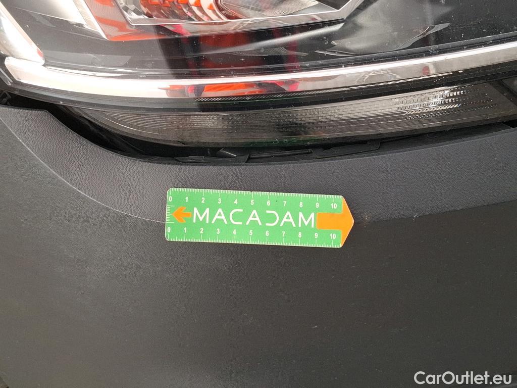  Volkswagen  Transporter VOLKSWAGEN  / 2019 / 4P / Fourgon tôlé 2.0 TDi 150 DSG7 L1H1 Business Line #4