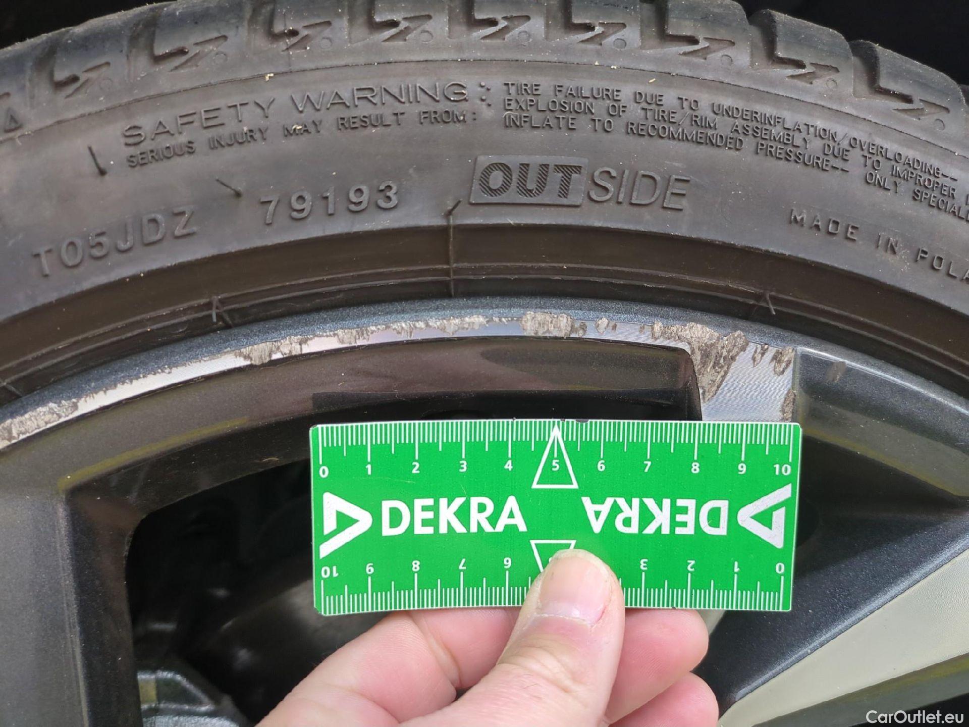  Audi  A3 AUDI  Sportback / 2020 / 5P / Berline 35 TFSI 150 MHEV S Tronic S Line #2