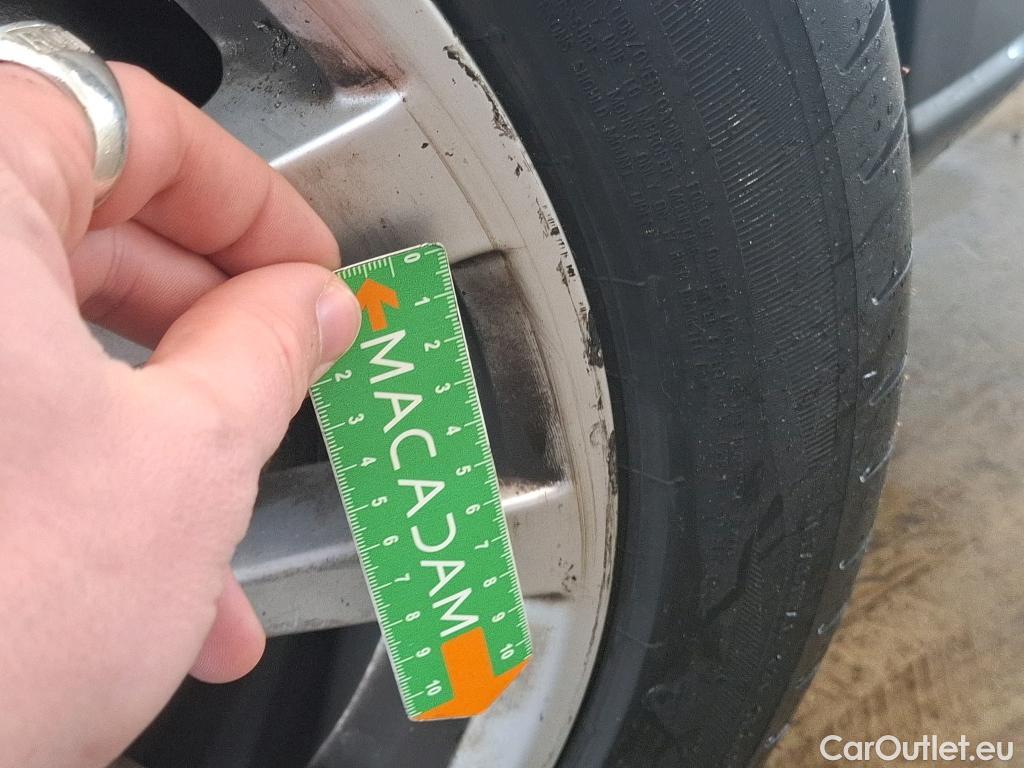  Audi  A3 AUDI  Sportback / 2016 / 5P / Berline 35 TDI 150 S TRONIC BUSINESS LINE #28