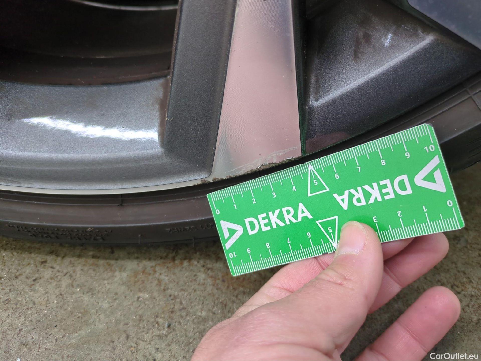  Audi  A3 AUDI  Sportback / 2020 / 5P / Berline 35 TFSI 150 MHEV S Tronic S Line #17