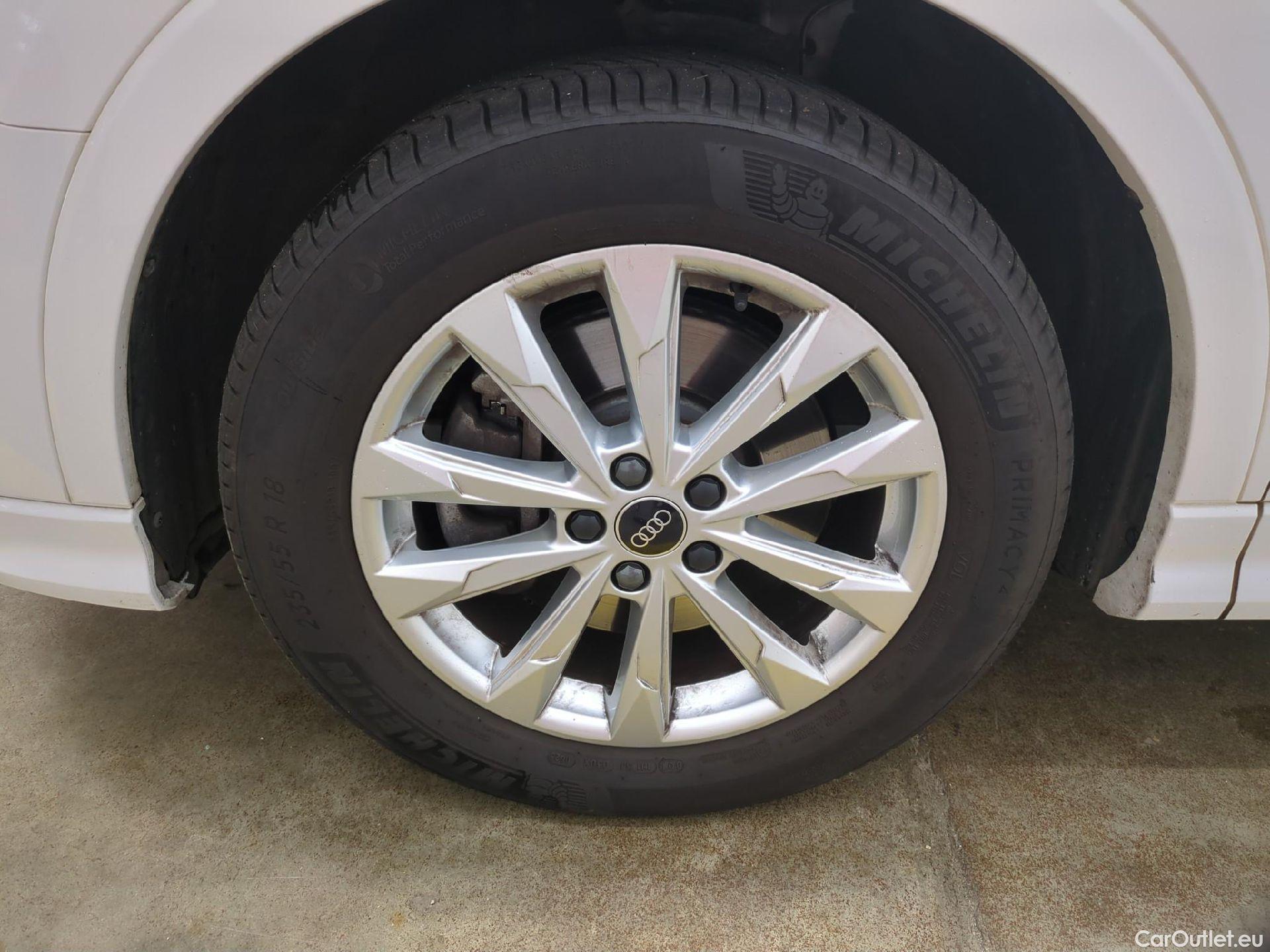  Audi  Q3 AUDI  / 2018 / 5P / SUV 45 TFSI E 245 S TRONIC S LINE #1