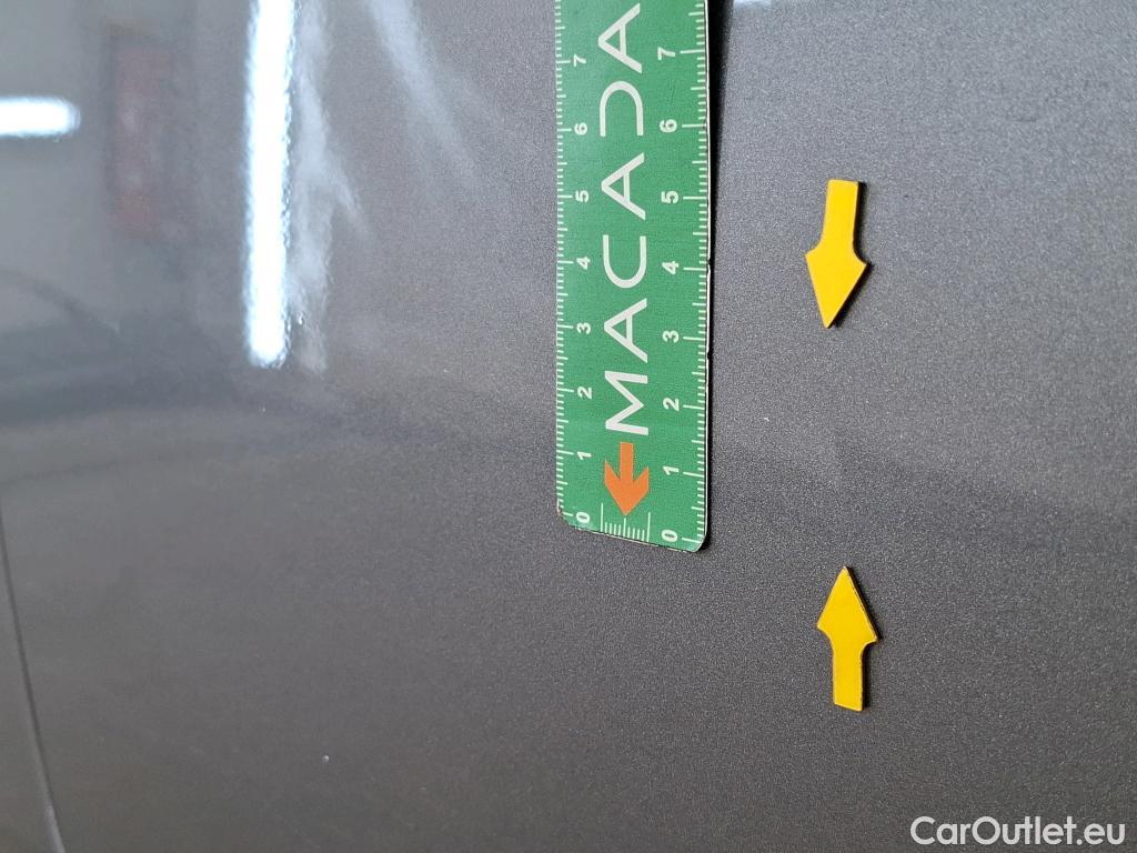  Fiat  500 FIAT   2015  3P  Berline Hybrid 10 BSG 70 ch Dolcevita #42