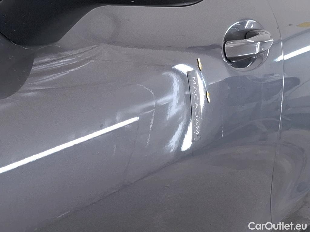  Mercedes  CLA-Klasse MERCEDES-BENZ CLA Coupe / 2019 / 4P / Coupé CLA 180 Business Line BA7 #20