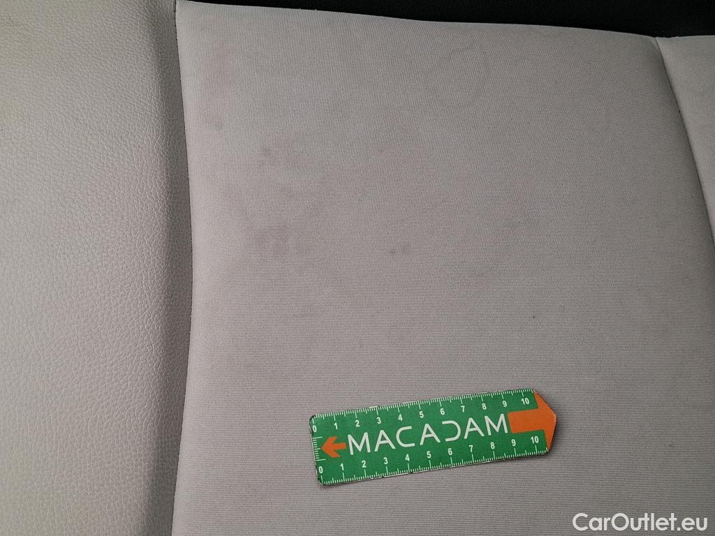  Fiat  500 FIAT   2015  3P  Berline Hybrid 10 BSG 70 ch Dolcevita #47