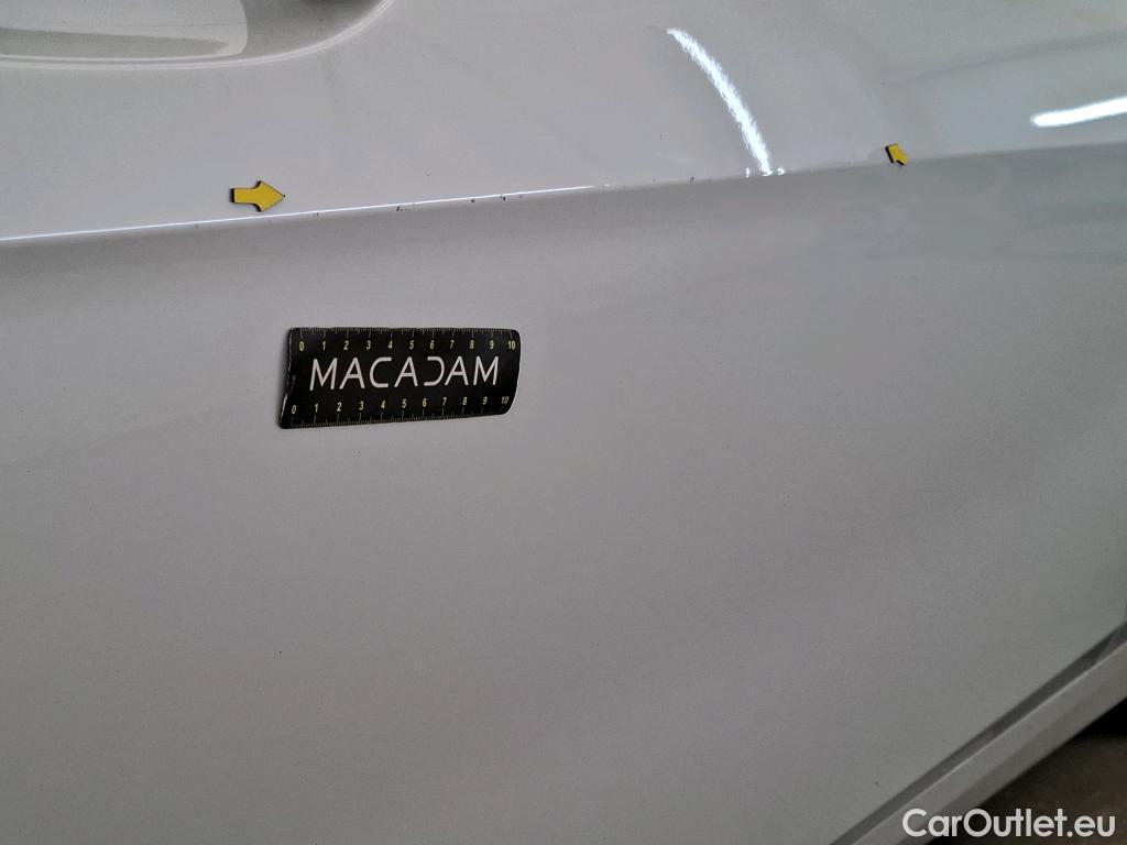  Bmw  Serie 2 BMW Série 2 Gran Coupé / 2019 / 4P / Berline 216D AUTO Business Design #9