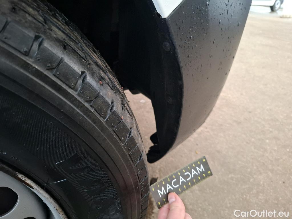  Citroen  Jumpy  Combi XL Confort 1.5 BlueHDi 120CV BVM6 9 Sieges E6d #40