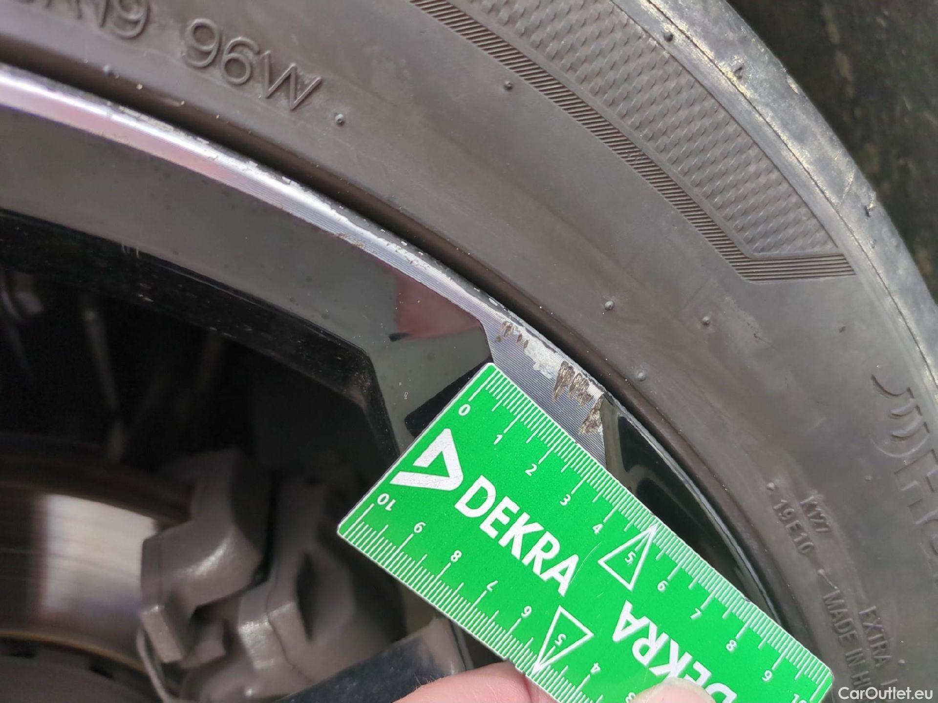  Nissan  Juke NISSAN  / 2019 / 5P / Crossover DIG-T 114 BVM6 Tekna #9