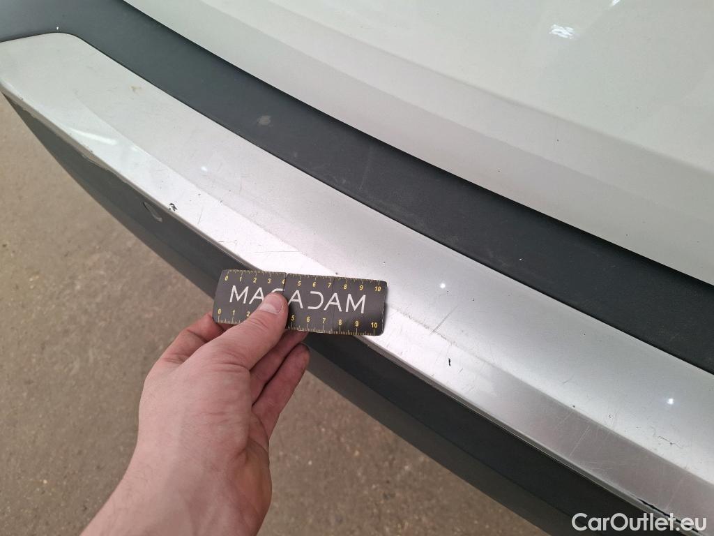  Peugeot  2008  Active Business 1.5 HDi 130CV BVA8 E6d #17