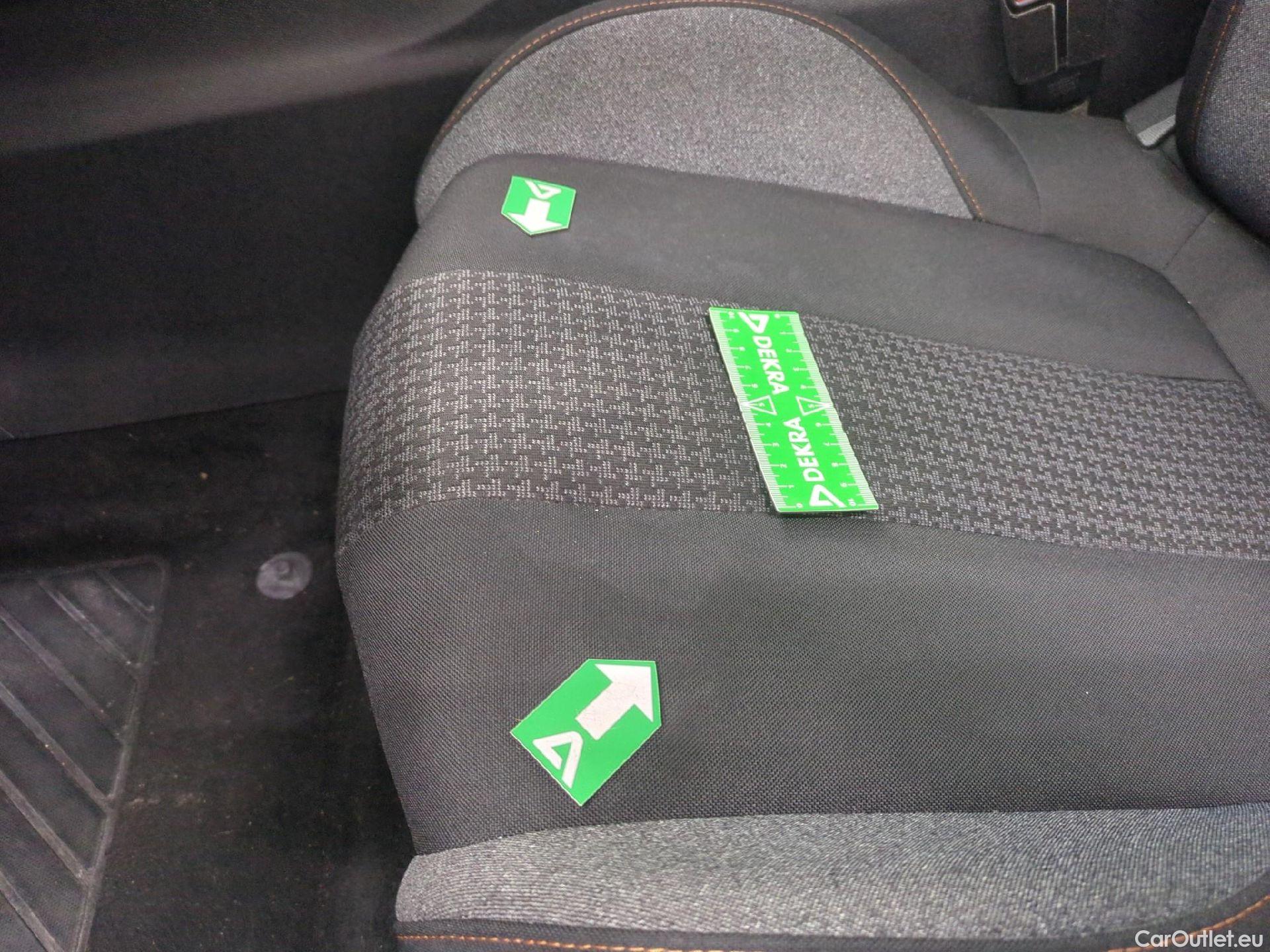  Peugeot  3008  Active Business 1.5 HDi 130CV BVA8 E6dT #36