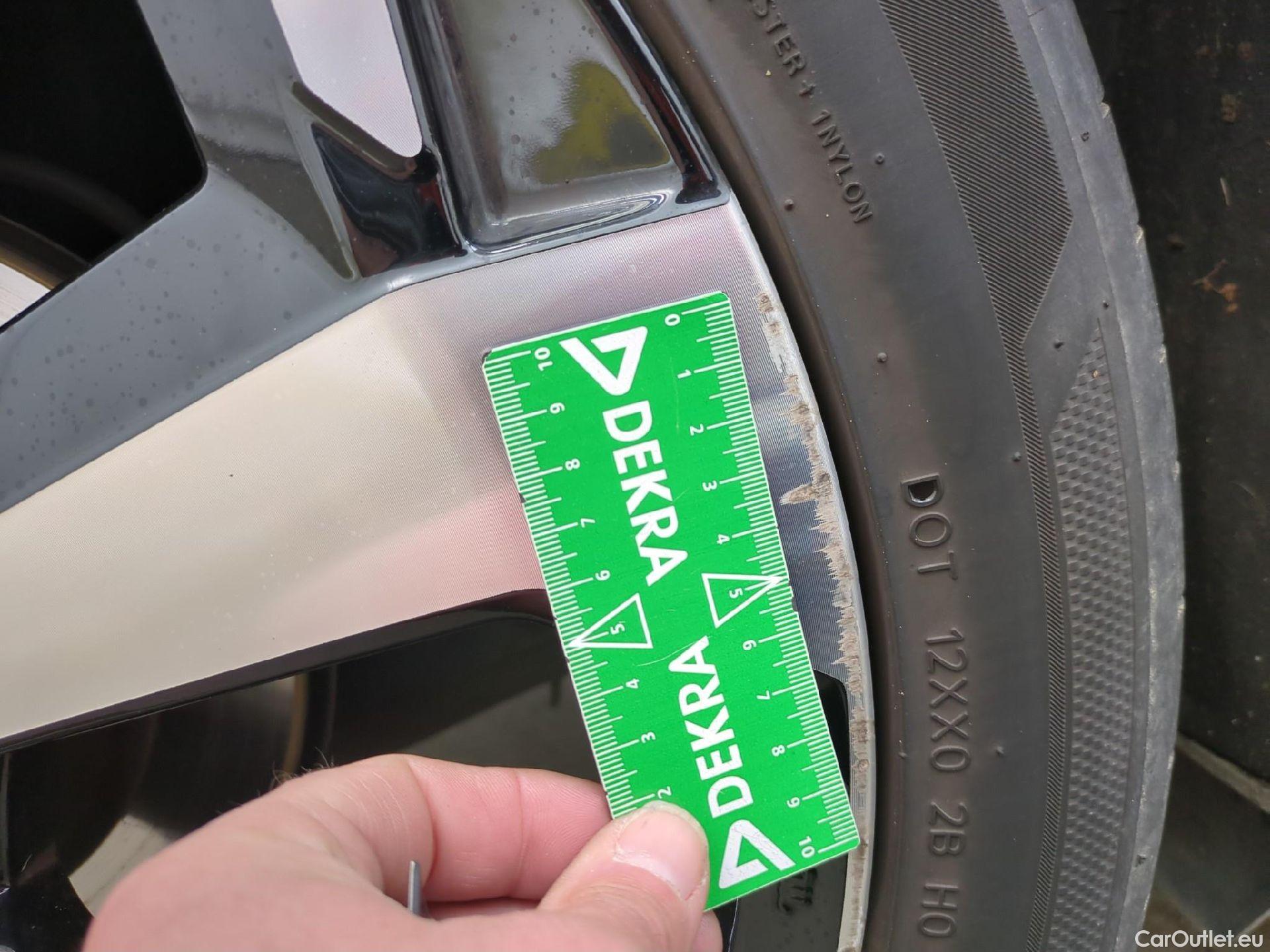  Nissan  Juke NISSAN  / 2019 / 5P / Crossover DIG-T 114 BVM6 Tekna #6