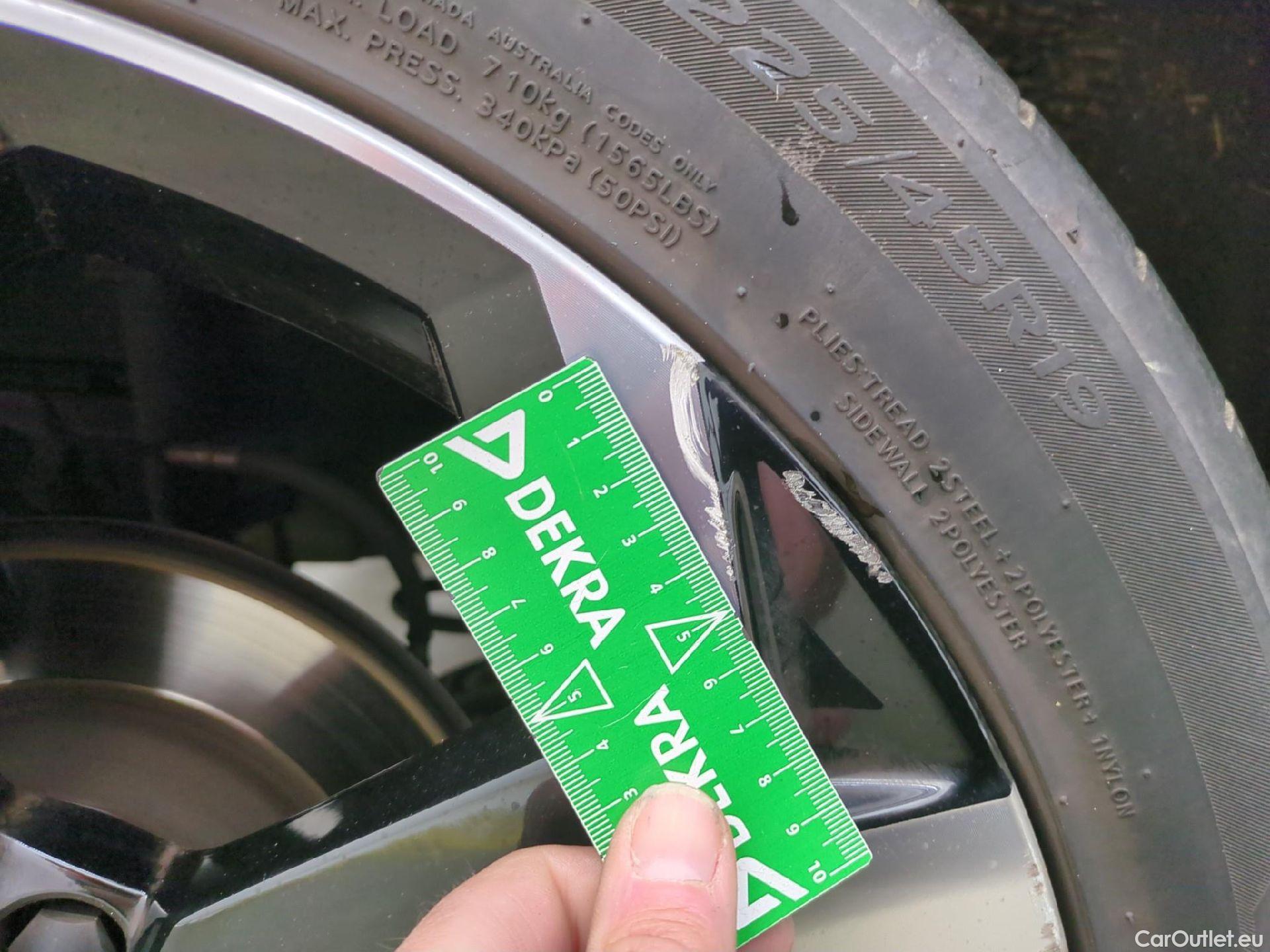  Nissan  Juke NISSAN  / 2019 / 5P / Crossover DIG-T 114 BVM6 Tekna #4