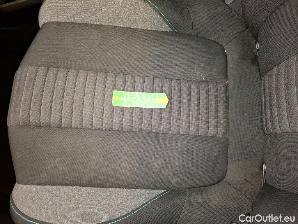  Peugeot  3008  II Active Pack 1.5 HDi 130CV BVA8 E6d #94