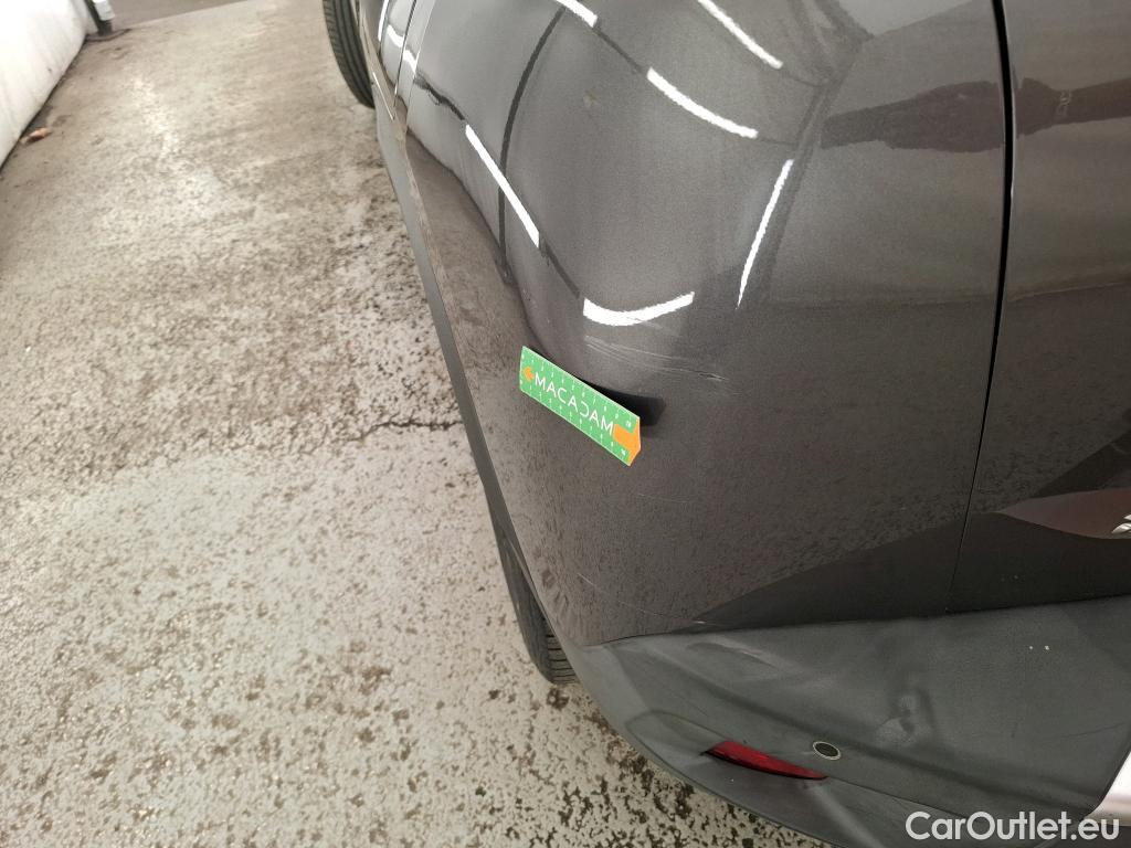  Peugeot  2008  Allure Business 1.5 HDi 130CV BVA8 E6d #4