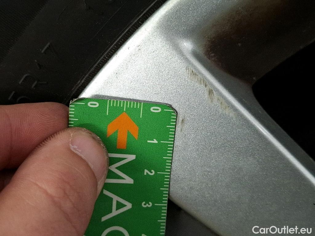  Peugeot  3008  II Active Pack 1.5 HDi 130CV BVA8 E6d #46